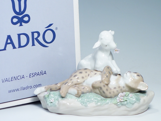リヤドロ LLADRO 少年とヤギ No 4509 フィギュリン 陶器人形 置物