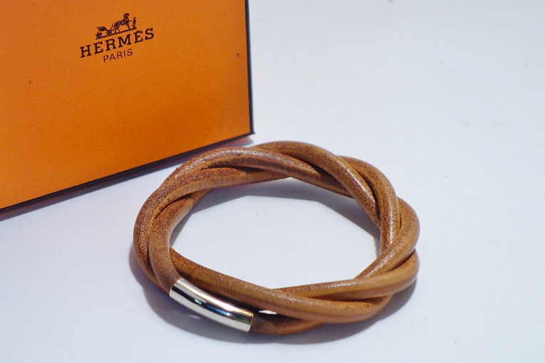 【楽天市場】HERMES エルメス トルサード バングル 腕輪 レザー ブラウン 茶 【中古】：くらしのくら楽天市場店