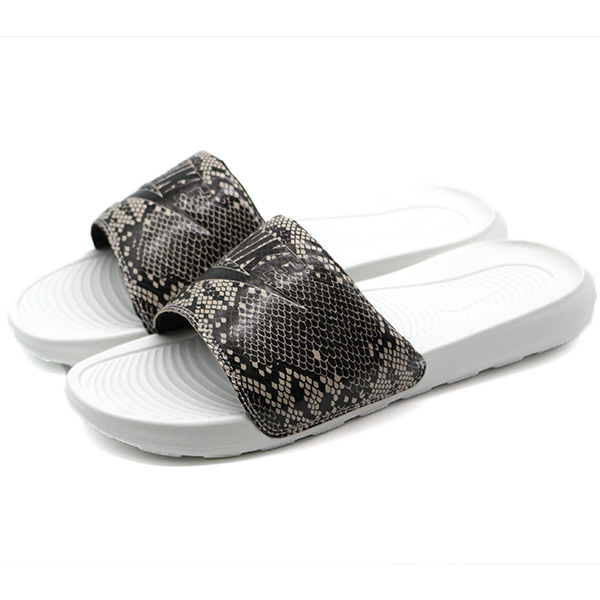 楽天市場 ナイキ サンダル メンズ レディース 靴 シャワーサンダル 蛇 人気 おしゃれ 大きいサイズ ブランド 小さいサイズ ビクトリー ワン スライド プリント Nike W Victori One Slide Print Cn9676 母の日 靴のニシムラ