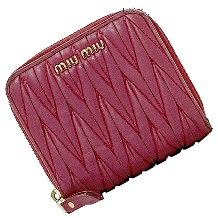 【miumiu】マテラッセレザー 二つ折り財布 ボルドー miu MIUMIU(ミュウミュウ) マテラッセ コンパクト財布 二つ折り