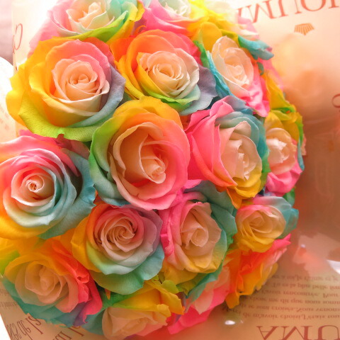 プロポーズ レインボーローズ プリザーブドフラワー 花束 大輪系30本使用 枯れずにいつまでもキレイなレインボーローズ