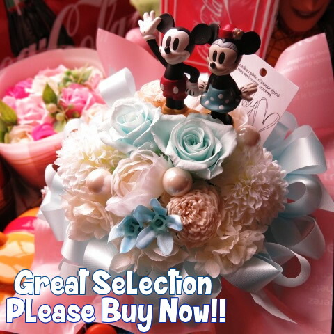 ホワイトデー お返し 花束風 ミッキー ミニー入り 水色バラプリザーブドフラワー入りギフト ケース付き 7,040円