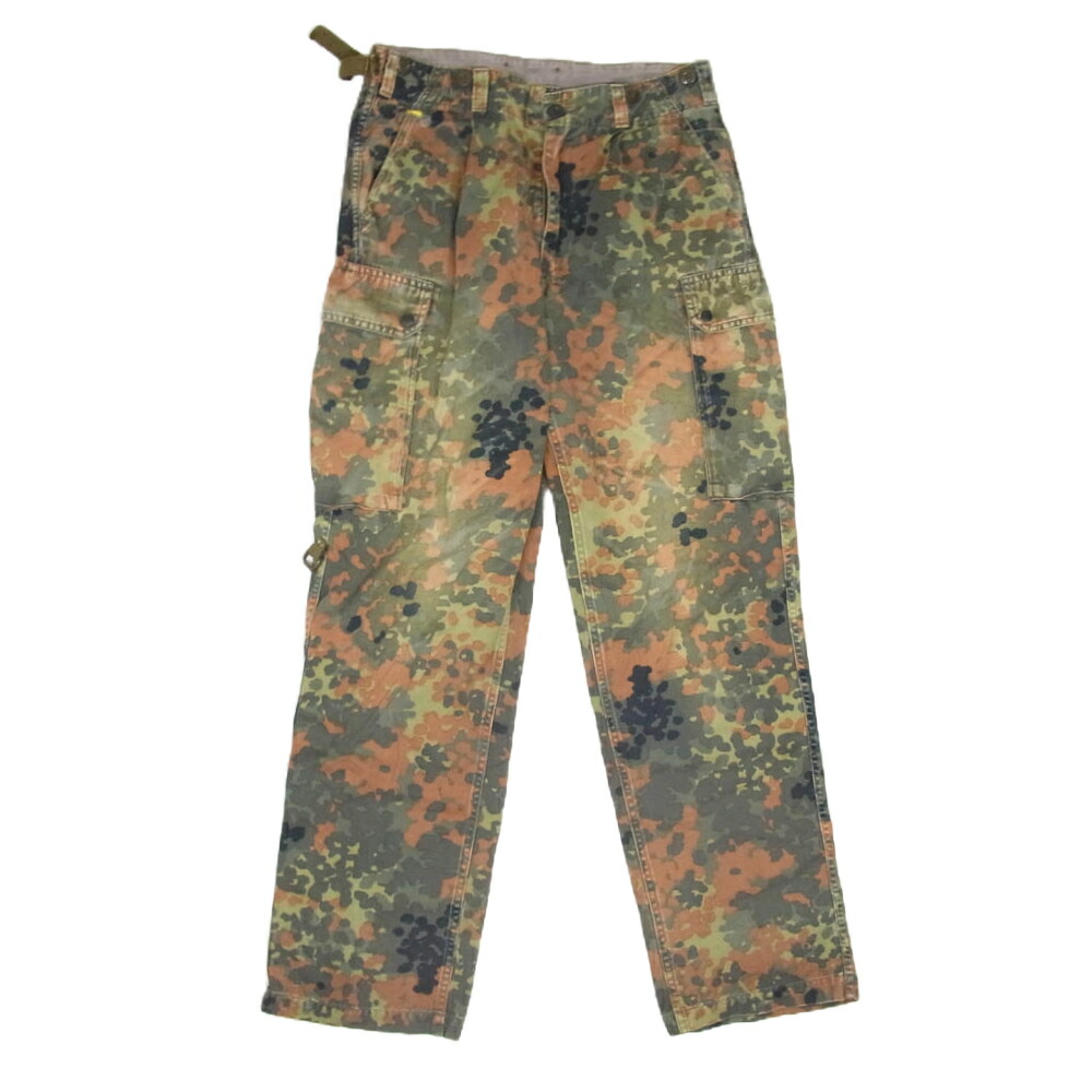 古着 東ドイツ軍 ミリタリーパンツ レインカモ カーゴパンツ ユーロミリタリー 古着 東ドイツ軍 迷彩柄 レインドロップカモ 中綿入り