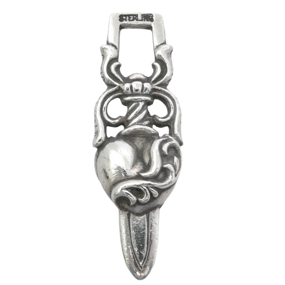 CHROME HEARTS クロムハーツ（正本無） DAGGER HEART ハート形 ダガー シャンデリヤいの一番 しろがね色系  メンズ【中古】