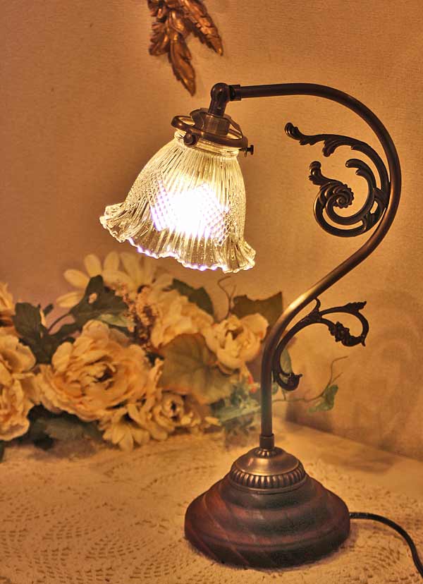 デスクランプ モダン シンプル ブロンズ テーブルスタンド AC-064 楽天市場】輸入雑貨 デスクランプ モダン シンプル リビングスタジオ