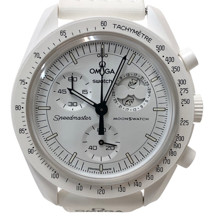 OMEGA × Swatch オメガ×スウォッチ MISSION TO THE MOONPHASE スヌーピー SO33W700 腕時計 クオーツ ホワイト文字盤 42mm【中古】【新品同様】【美品】メンズ