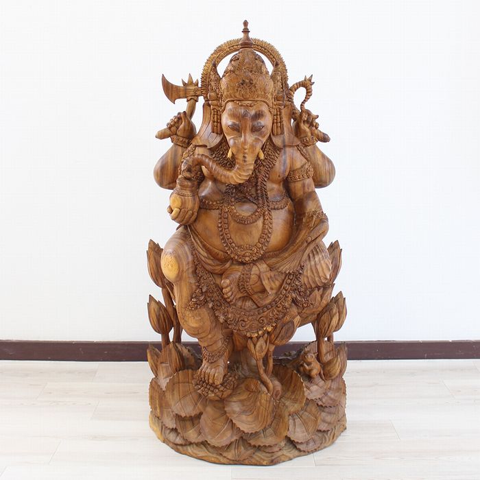 インド　木彫り　アジアン雑貨 楽天市場】【壁掛け】木彫りの『ランダ』[横22cmx縦23cm] アジアン