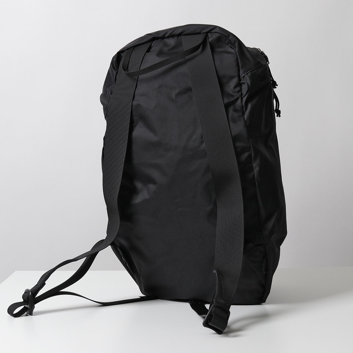 楽天市場 Arcteryx アークテリクス 1 Index 15 インデックス 15 パッカブル収納 バックパック リュックサック デイバック Black ユニセックス インポートセレクト Musee