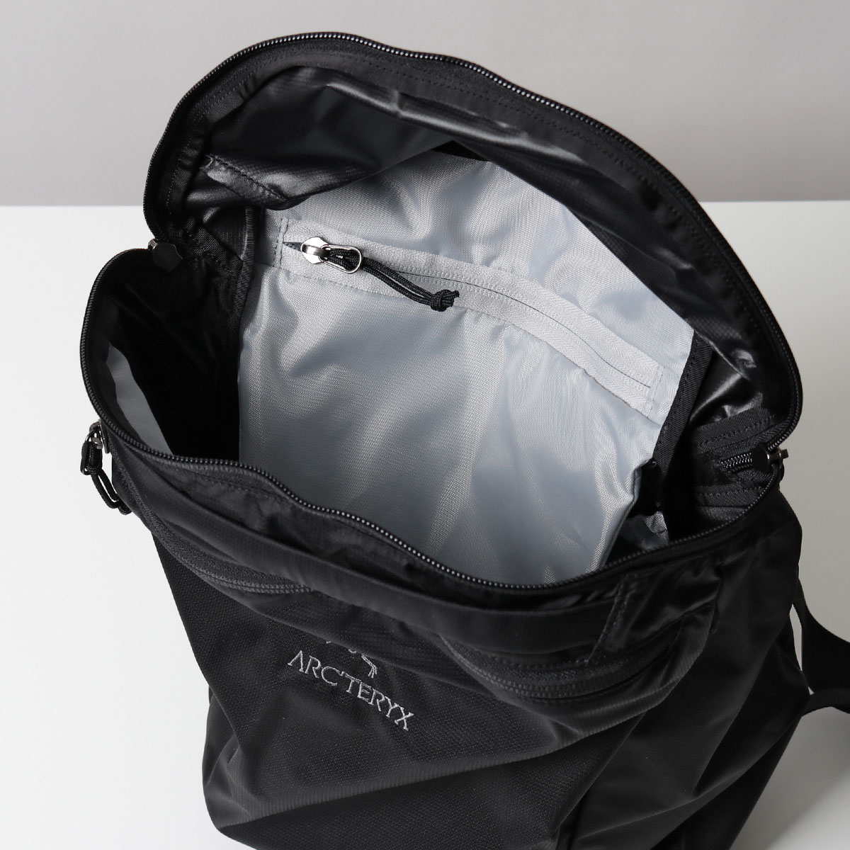 楽天市場 Arcteryx アークテリクス 1 Index 15 インデックス 15 パッカブル収納 バックパック リュックサック デイバック Black ユニセックス インポートセレクト Musee