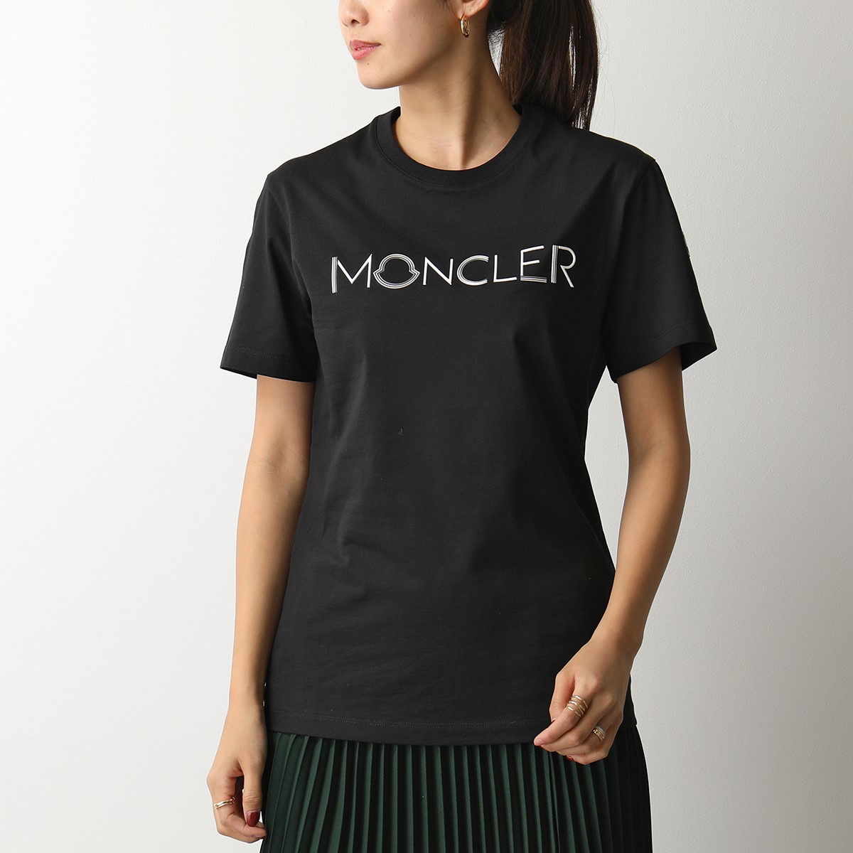 楽天市場 Moncler モンクレール 8c V8161 Girocollo アイコンパッチ クルーネック 半袖 Tシャツ カットソー ロゴt 999 レディース インポートセレクト Musee