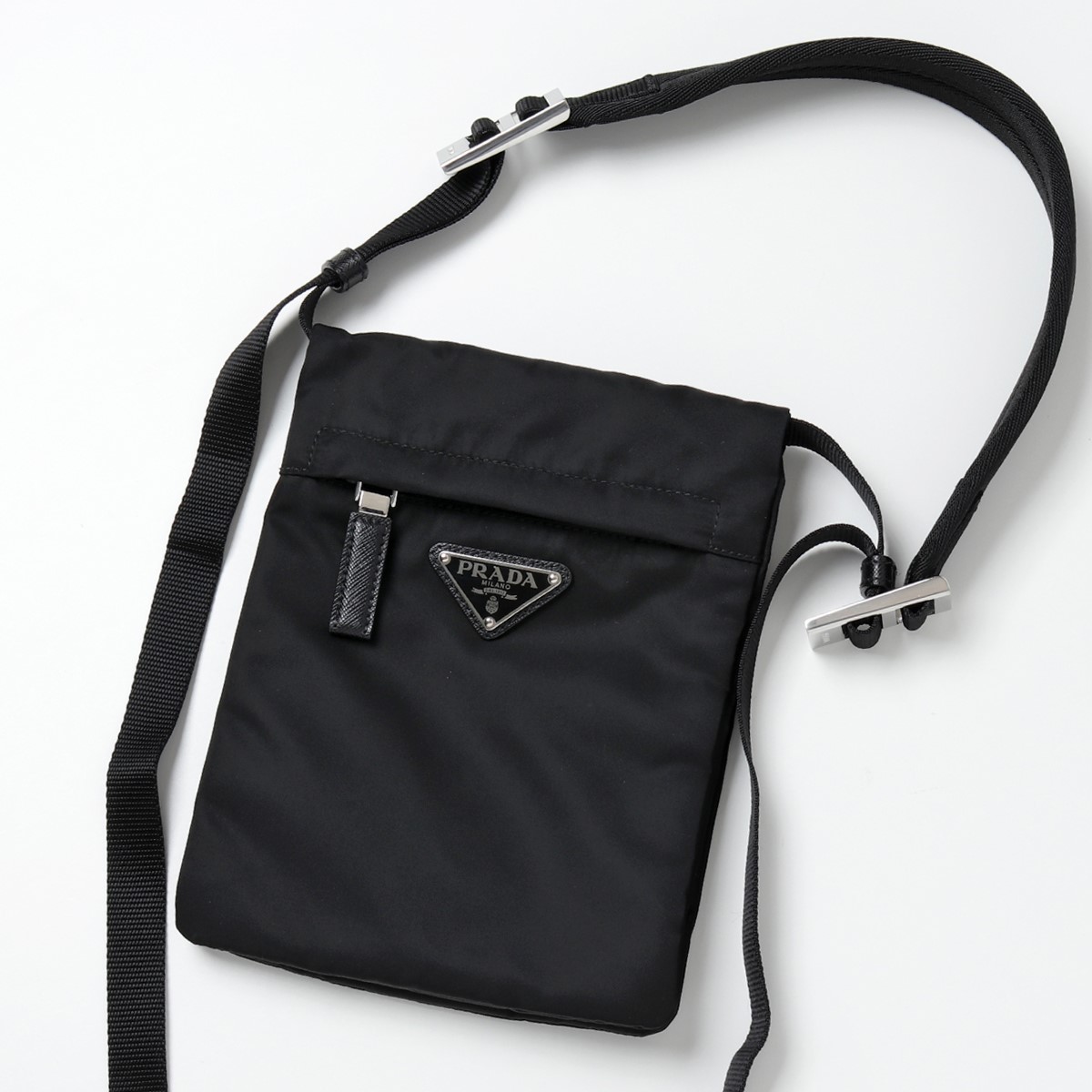 楽天市場 Prada プラダ 2vh059 2b2y ショルダーストラップ付 ナイロン クロスボディバッグ ショルダーバッグ 鞄 F0002 Nero メンズ レディース インポートセレクト Musee