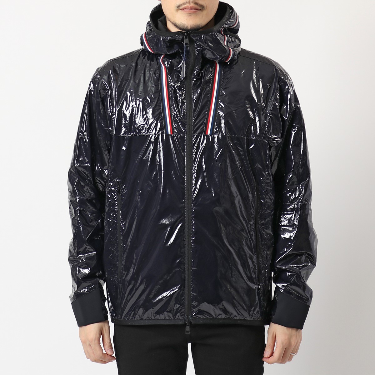 MONCLER モンクレール 1B74700 53A5T MARLY GIUBBOTTO ブルゾン ジャケット フード付き フーディー ジップアップパーカー ナイロン ロゴパッチ 778 メンズ|インポートセレクト musee