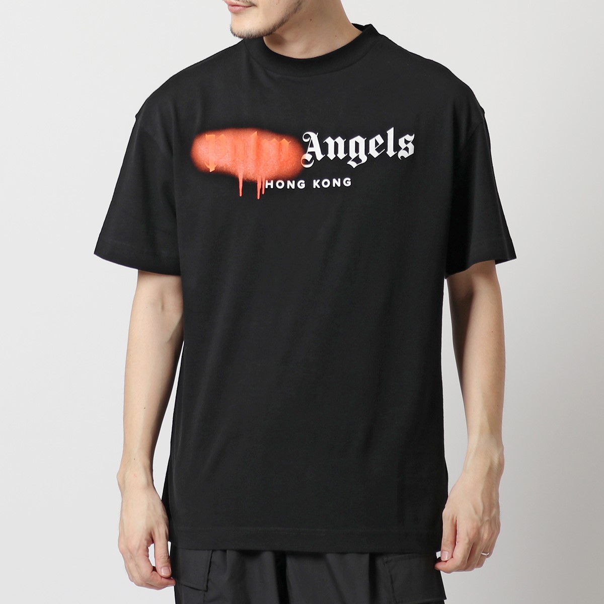 Palm Angels パームエンジェルス Pmaa001s21jer041 Hong Kong Sprayed Logo Tee 乗り組平頚 半袖 Tシャツ カットソー ロゴt 10 Black Orange メンズ 21老齢スプリングサマー新作 Humango Ai
