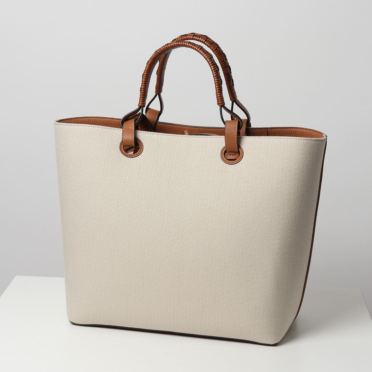 ロエベ トートバッグ 21年春夏新作 2426 Ecru Tan Loewe アナグラム キャンバス レザー トートバッグ ハンドバッグ トートバッグ 17t23x02 鞄 ジャガード 10 Offクーポン対象 18日限定 刺繍 2426 Ecru Tan レディース Cp Tote インポートセレクト Musee ロエベ トートバッグ 21年春夏新作 2426 Ecru Tan Loewe アナグラム キャンバス レザー トートバッグ ハンドバッグ トートバッグ 17t23x02 鞄 ジャガード 10 Offクーポン対象 18日限定 刺繍 2426 Ecru Tan レディース Cp Tote インポートセレクト Musee