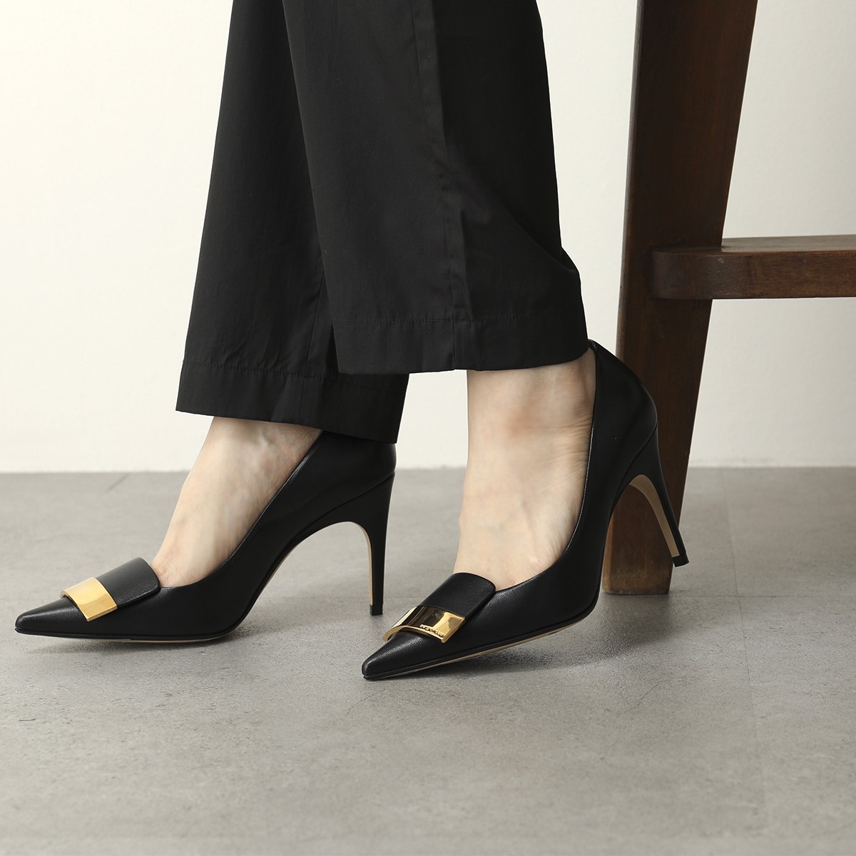 Sergio Rossi セルジオロッシ A78953 MAGN05 SR1 ゴールド