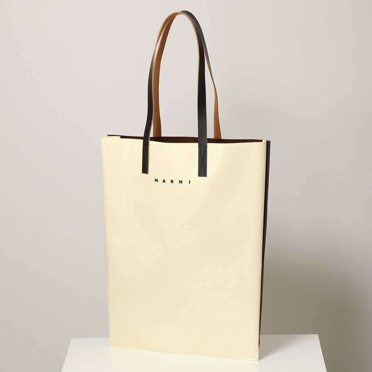 現金特価 Shmq0029a0 マルニ スーパーsale10 Off 4日時 Marni P3572 メンズ 21aw Ts 10 Z2o13 鞄 ショッピングバッグ ロゴ トートバッグ バイカラー Pvc バッグ