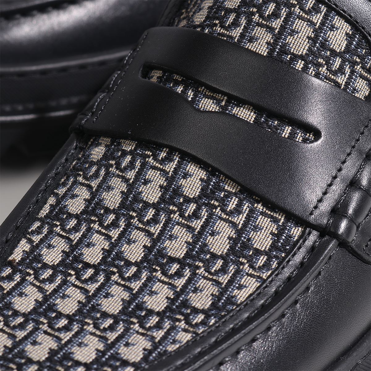 【楽天市場】Dior ディオール 3LO103ZCD EXPLORER オブリーク ローファー シューズ 靴 961/BlackBeige