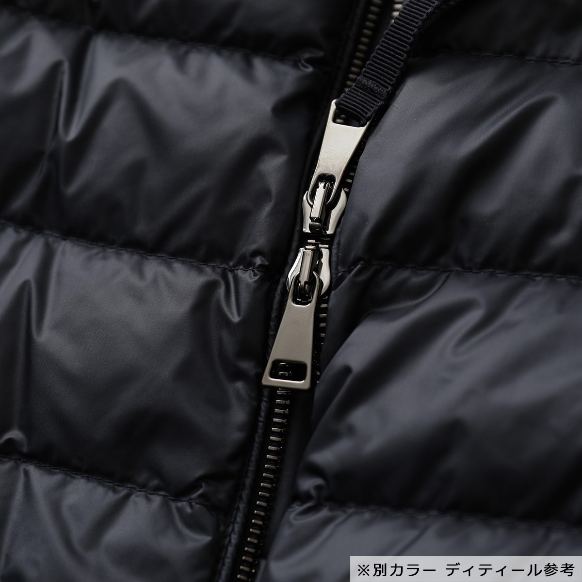 MONCLER モンクレール ライトダウン M1131 ナイロン×ウールニット切替