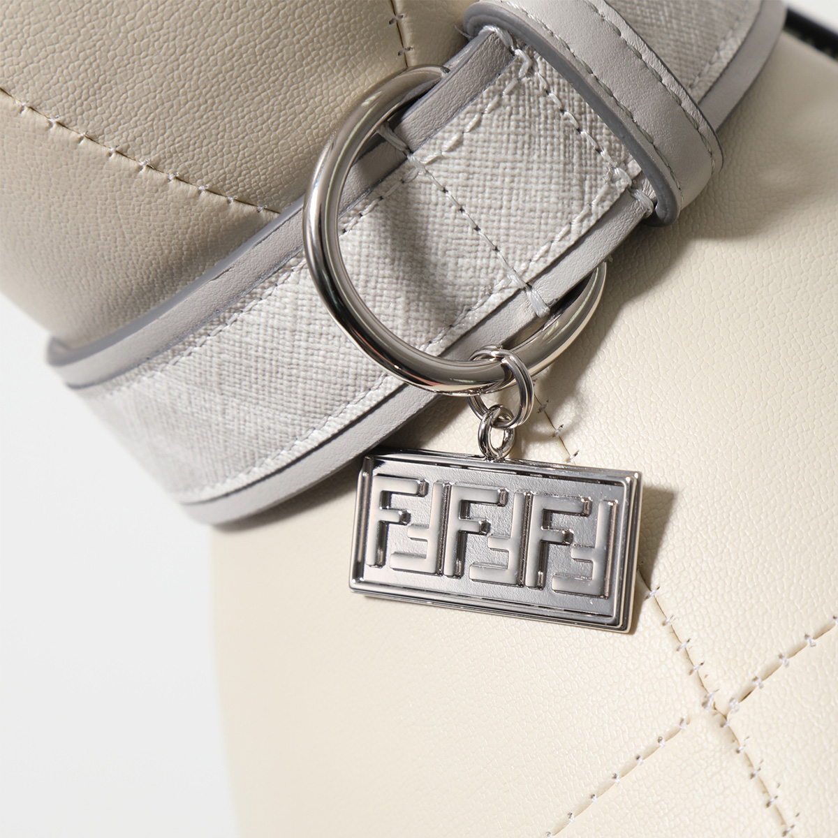 FENDI フェンディ ドッグカラー 8AC016 ドッグ ペットカラー ズッカ柄