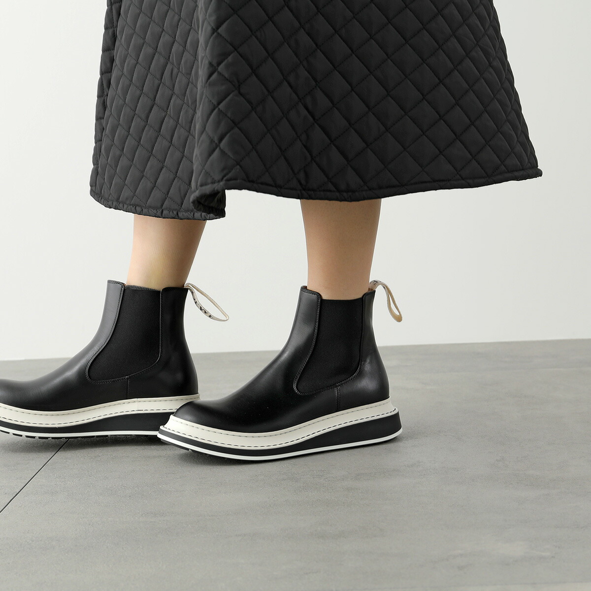LOEWE ロエベ ショートブーツ CHELSEA BOOT L815S05X12 レディース 