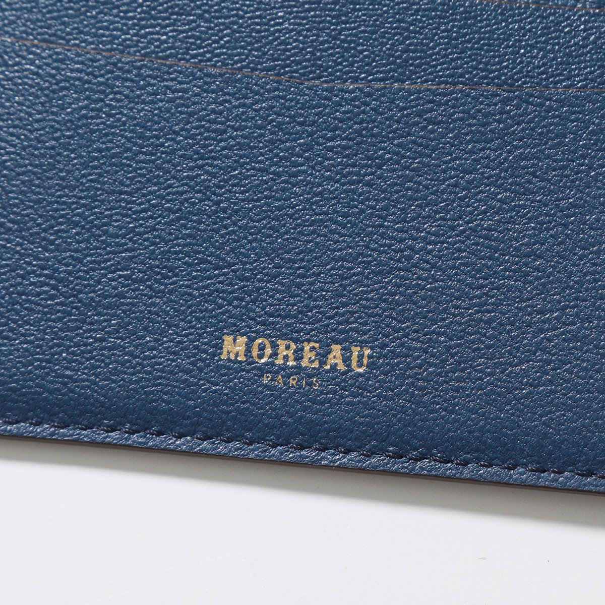 ついに再販開始！】 MOREAU PARIS パスケース tessiturasdenos.com.br