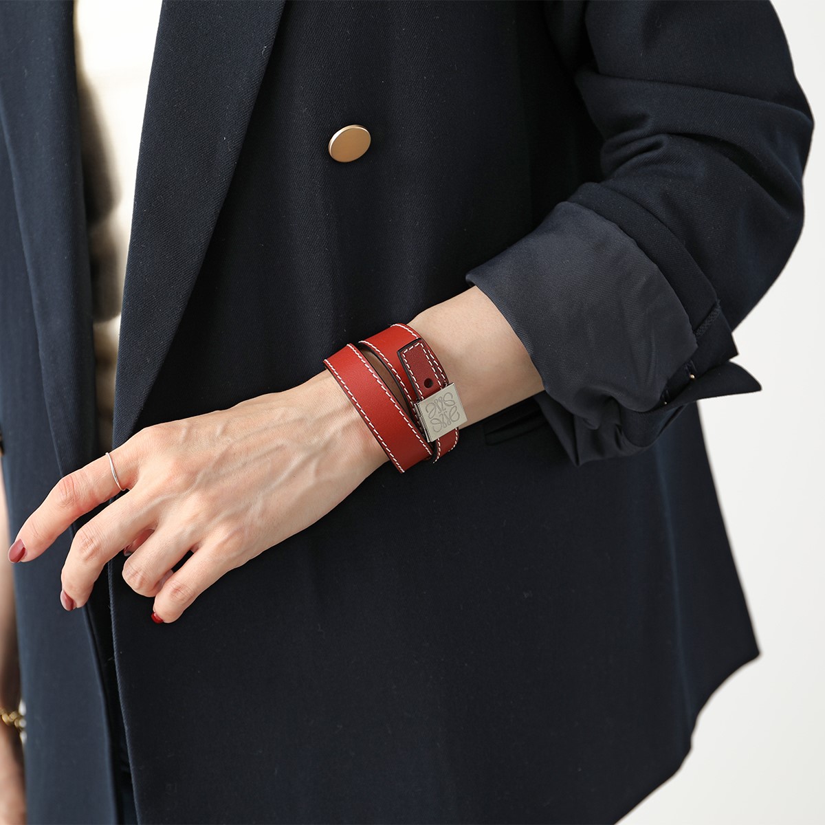 LOEWE ロエベ ブレスレット SIMPLE LEATHER BRACELET 110.10.023