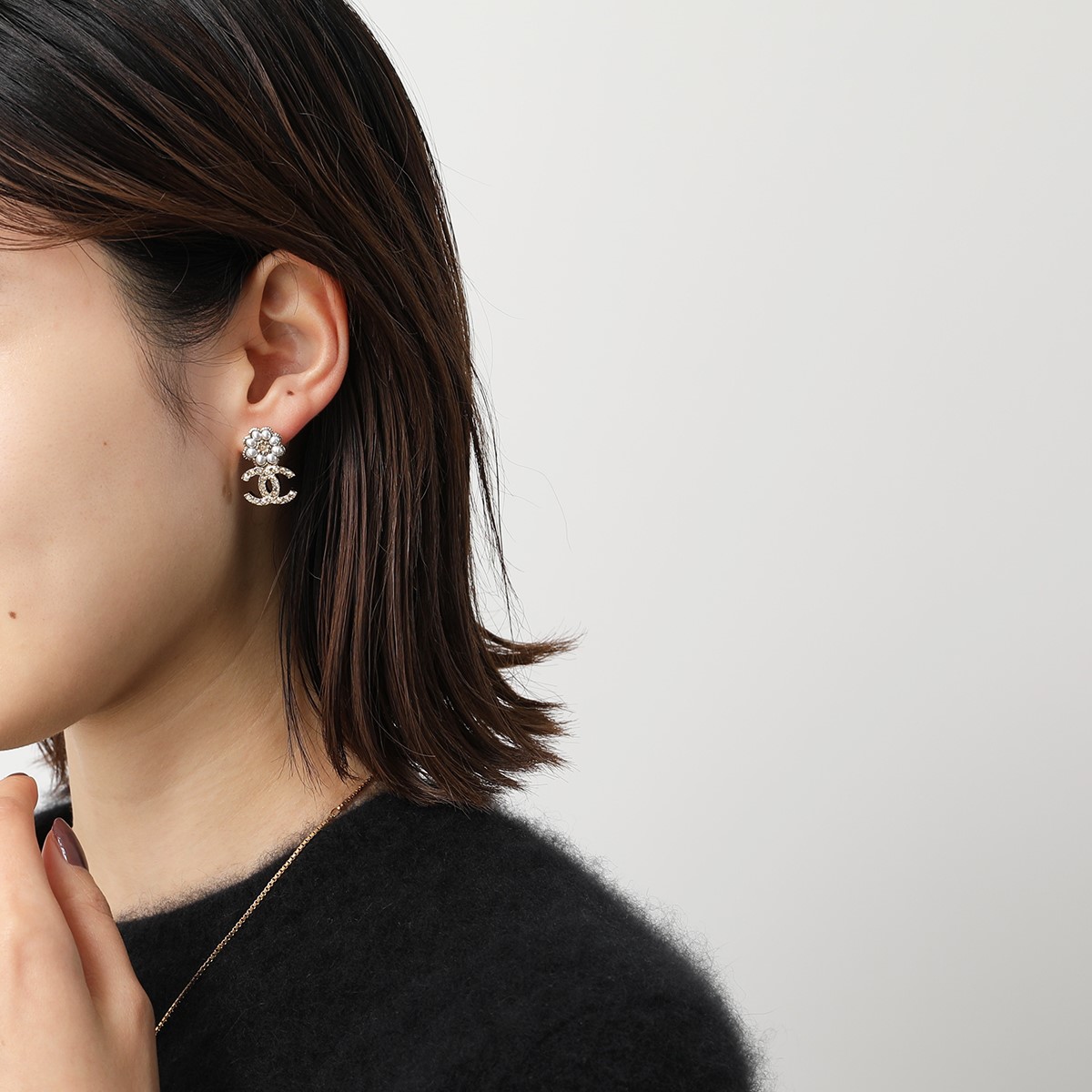 シャネルパールピアス⭐️オクシオン商品⭐️両耳用 - メルカリ