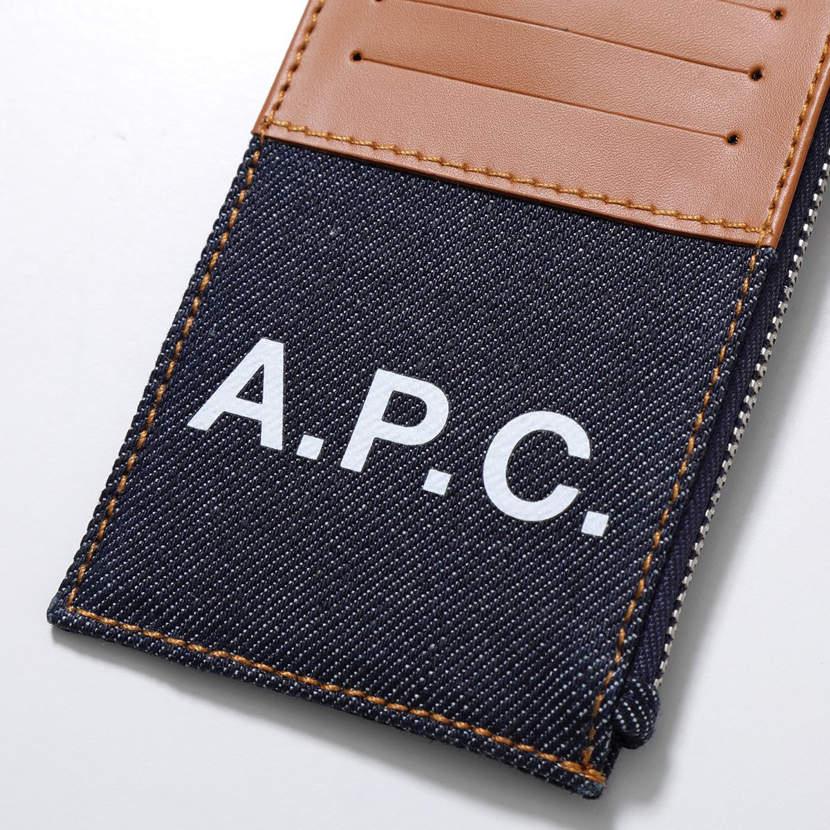 A.P.C アーペーセー 二つ折り財布 - 折り財布