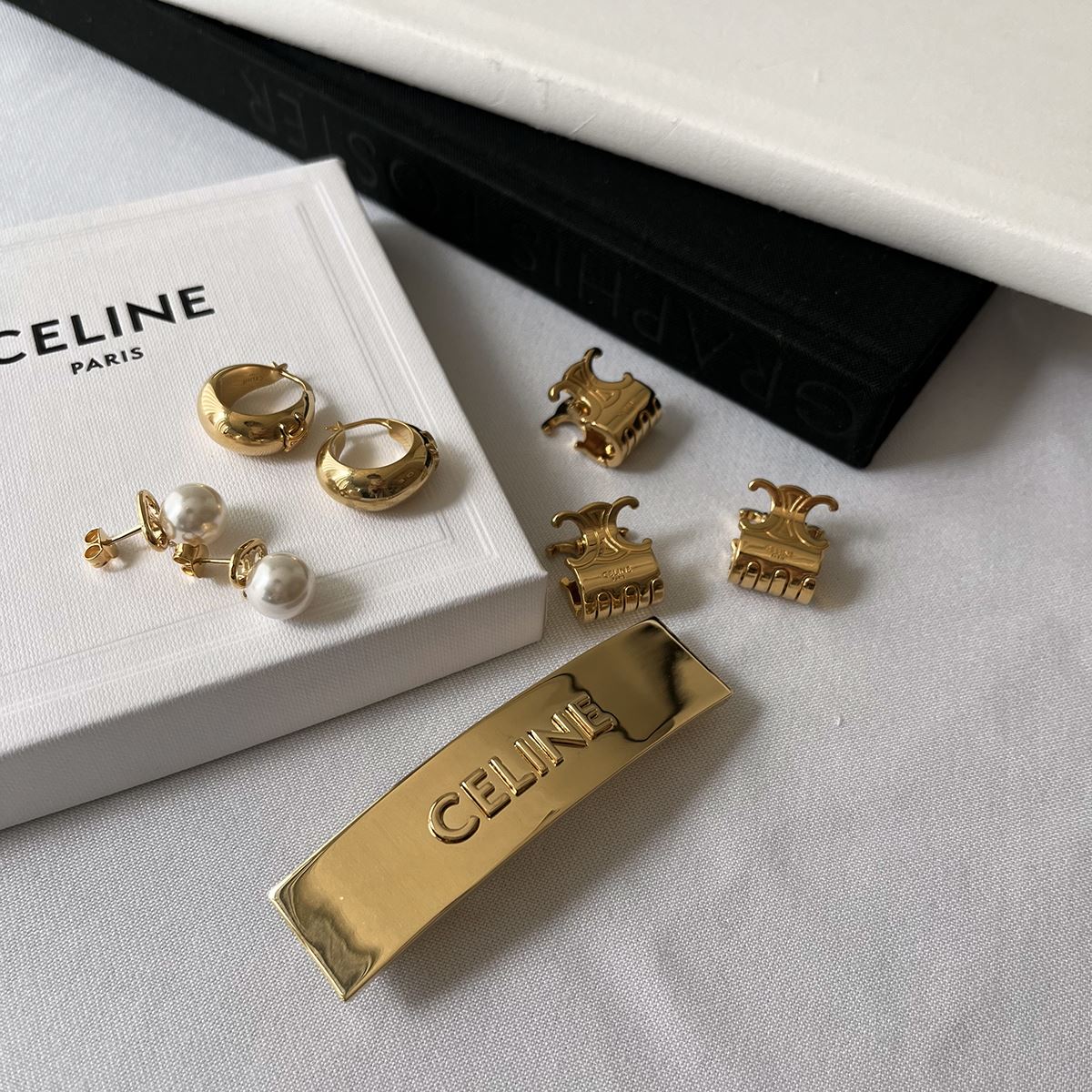 CELINE セリーヌ ヘアクリップ MINI HAIR CLAWS 46Y846BSL.35OR 