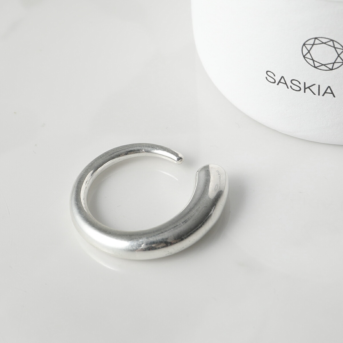 楽天市場】Saskia Diez サスキアディッツ ピアス SPARKLING EARRING