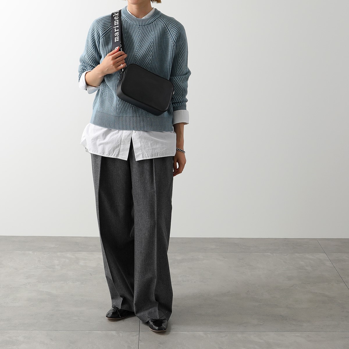 美品マリメッコ　pixie ボディバック　レザー marimekko マリメッコ ショルダーバッグ 091321 Gratha
