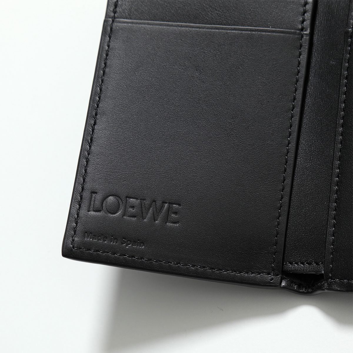 LOEWE ロエベ 三つ折り財布 TRIFOLD トライフォールド C565TR2X01