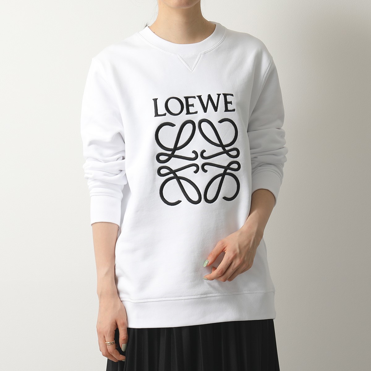 LOEWE ロエベ スウェット ロゴ 刺繍 当店一番人気