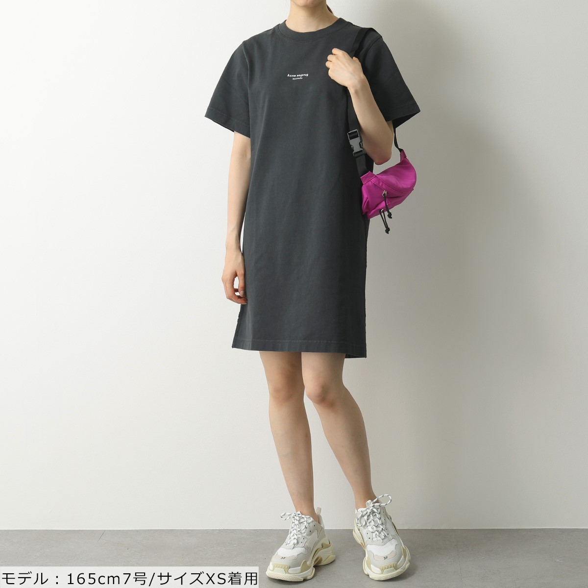 楽天市場 Acne Studios アクネストゥディオズ Fn Wn Dres リバースロゴtシャツドレス 半袖 ワンピース Tシャツ Black レディース インポートセレクト Musee