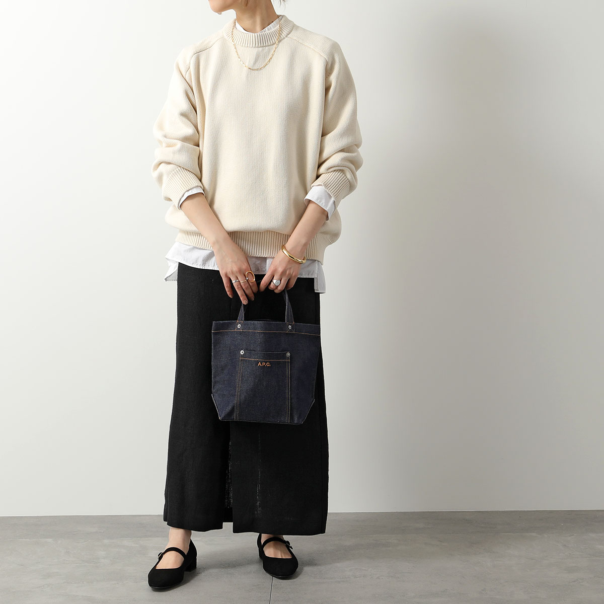 APC A.P.C. アーペーセー ハンドバッグ tote thais mini COCSX APC A.P.C. アーペーセー ハンドバッグ tote thais mini COCSX