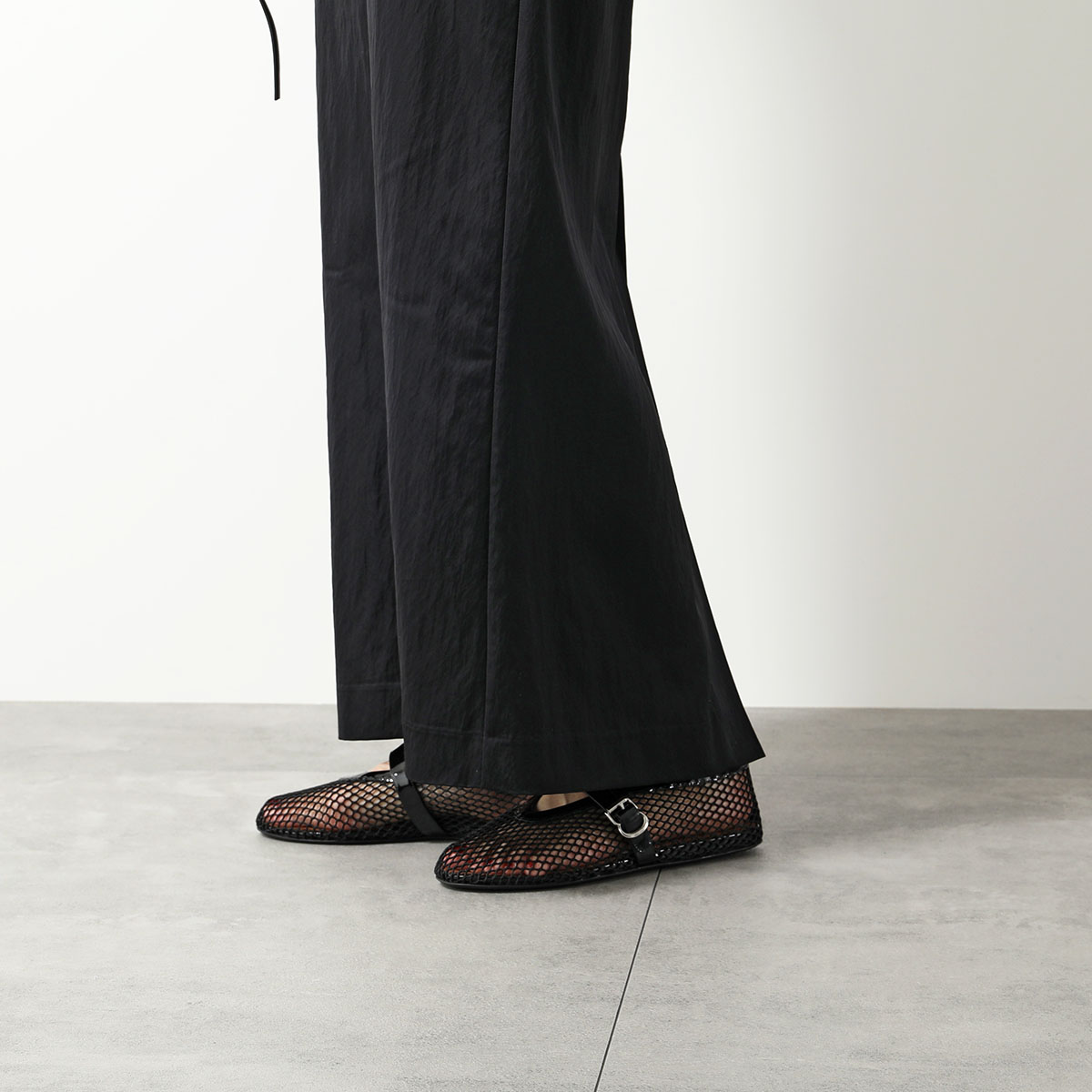 7/18～21限定・最大2万円OFFクーポン配布中】ALAIA アライア