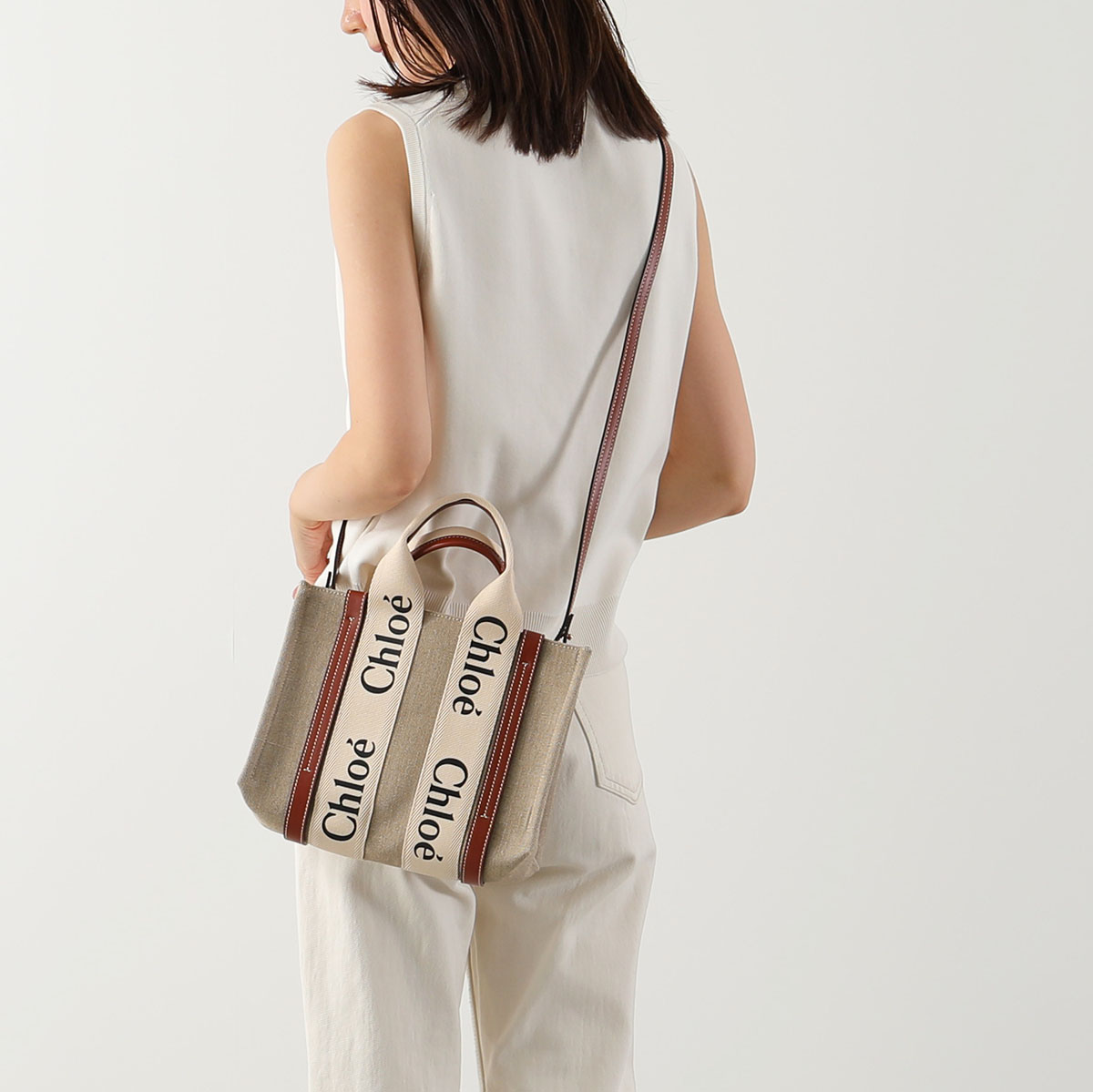 Chloe ウッティ スモル トトハック CHC23AS397L17 26Y Chloe クロエ トートバッグ 2WAY/WOODY SMALL レディース