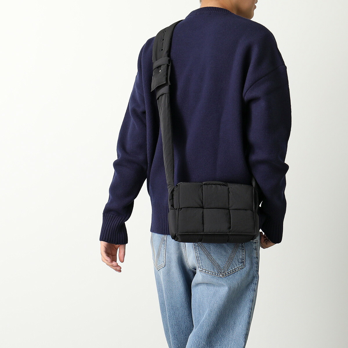 BOTTEGA VENETA ボッテガヴェネタ ショルダーバッグ パデッド テック 