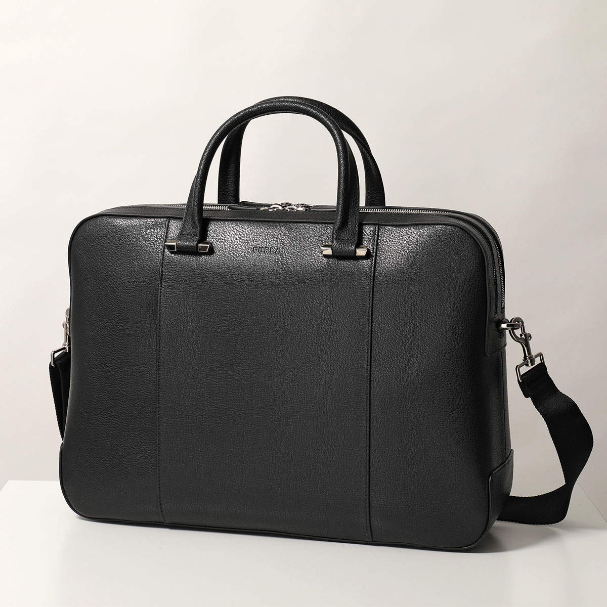 FURLA ネイビー ビジネスバッグ 美品⭐️FURLA ネイビー ビジネスバッグ 大容量 多機能 レザー