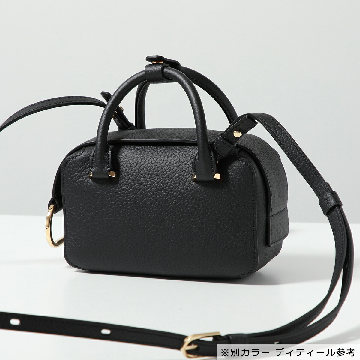 DELVAUX デルヴォー ショルダーバッグ Cool Box Nano クール DELVAUX デルヴォー ショルダーバッグ Cool Box Nano クール
