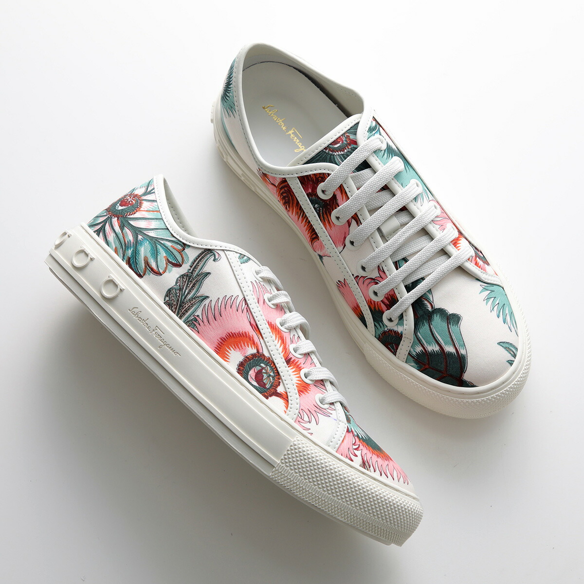 楽天市場】Christian Louboutin クリスチャンルブタン
