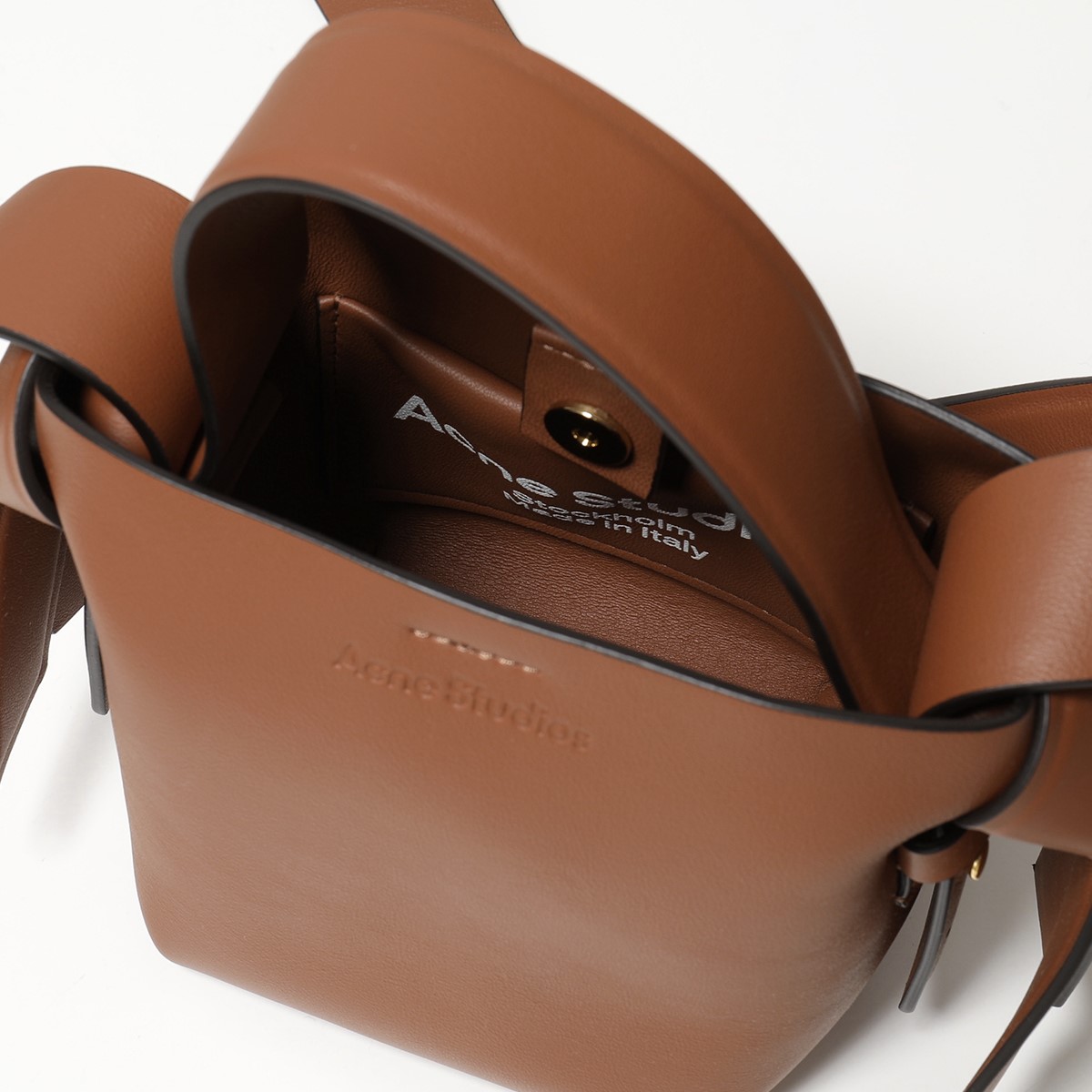 Acne Studios アクネストゥディオズ Musubi micro スビ ノット マイクロバッグ ショルダーバッグ 鞄 Almond-Blown レディース|インポートセレクト musee