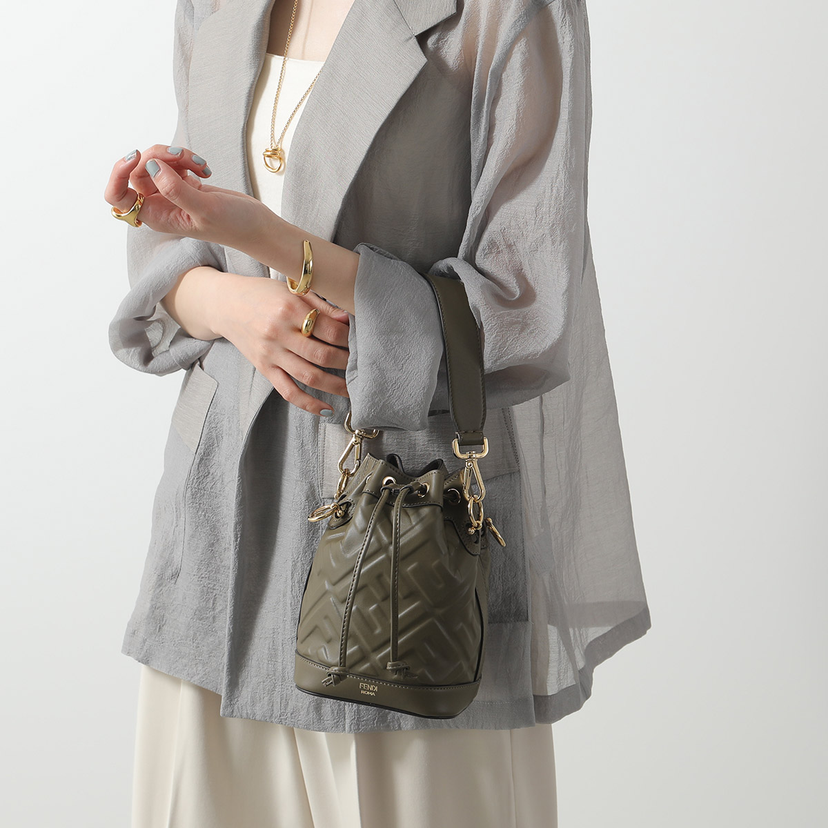 最大2万円OFFクーポン対象・5/24～25限定】FENDI フェンディ 