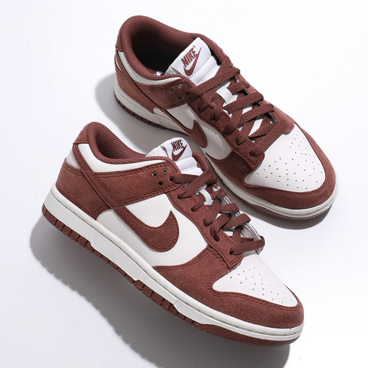 【最大2万円OFFクーポン対象・7/18～7/20限定】NIKE ナイキ スニーカー WMNS NIKE DUNK LOW ダンク HJ7673-001 レディース ローカット スウェード ロゴ シューズ 靴 PHANTOM-RED-SEPIA-SAIL｜インポートセレクトmusee