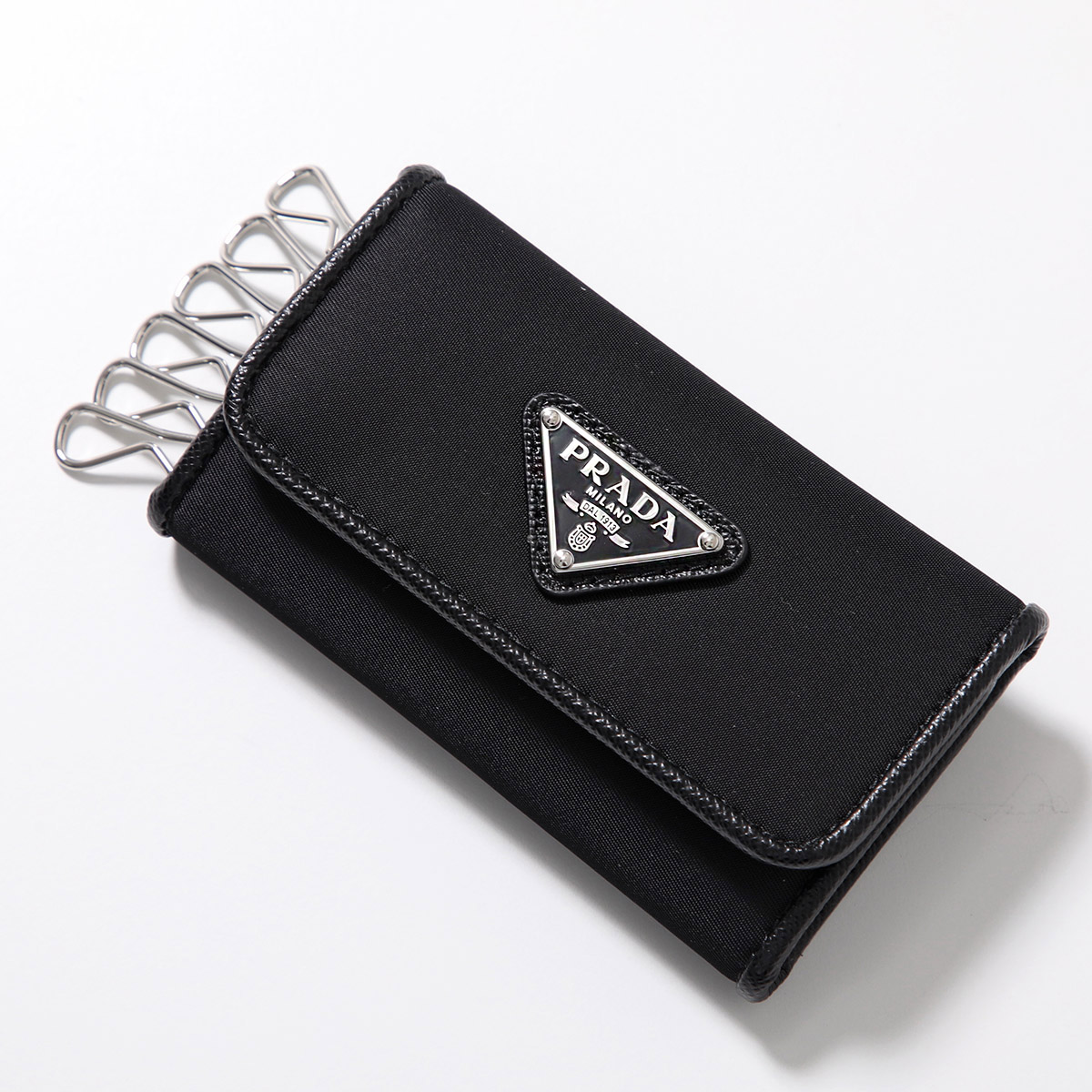 極美品‼️ PRADA キーケース　三角ロゴプレート　ナイロン　ブラック 楽天市場】PRADA プラダ 6連キーケース三角ロゴプレート 型押し