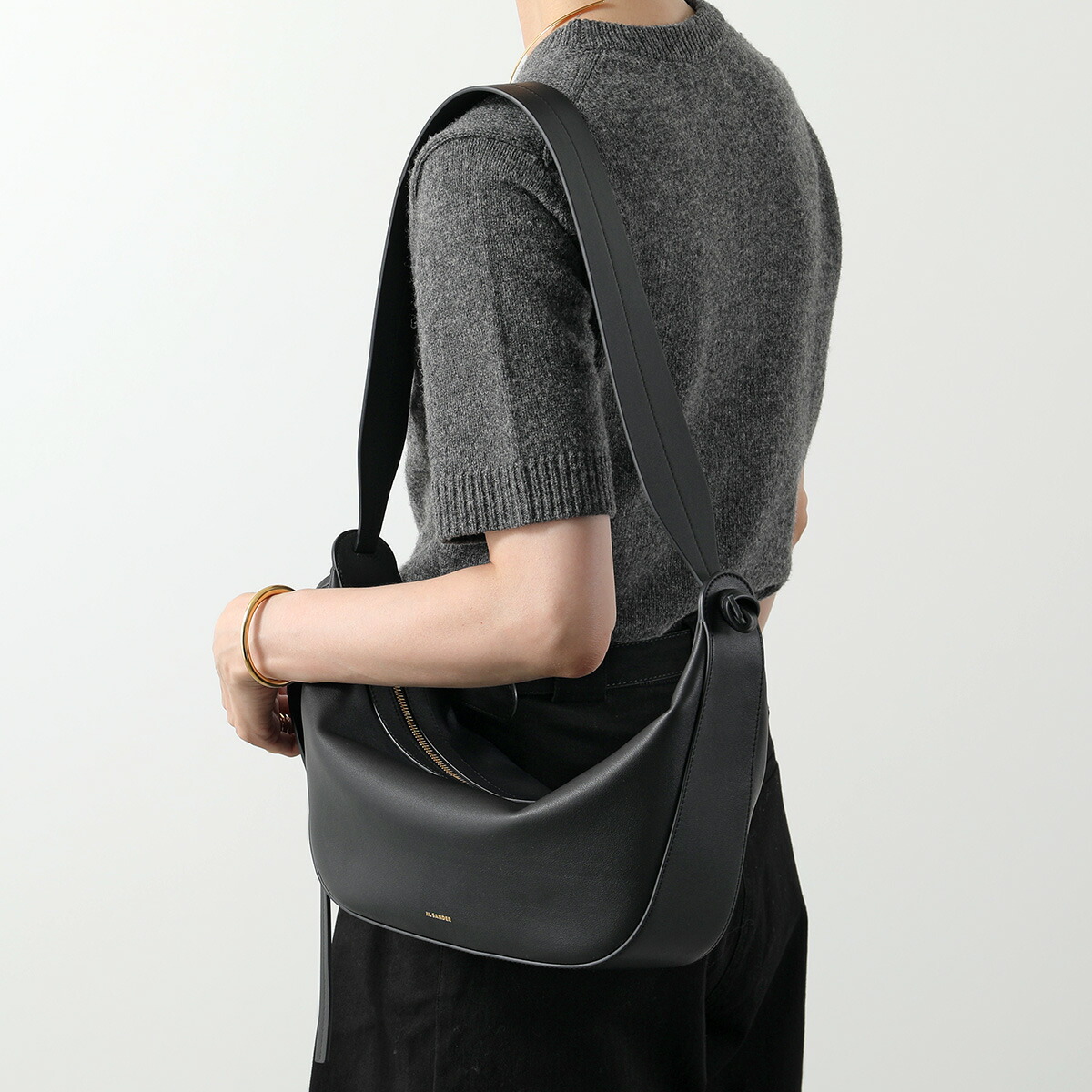 最終値下げ 美品 JIL SANDER ボディバッグ 保存袋付き JIL SANDER ジルサンダー ボディバッグ MOON BELT BAG SM