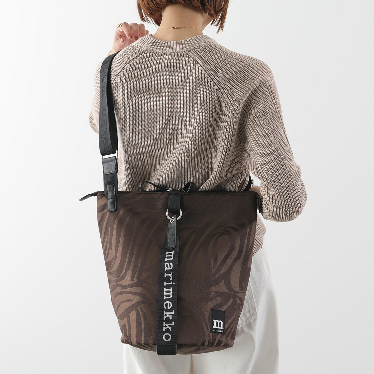 【美品✨】イルビゾンテ ショルダーバッグ レザー ホワイト MAISON SPECIAL ショルダーバッグ 「UNISEX」「EX」Vegan