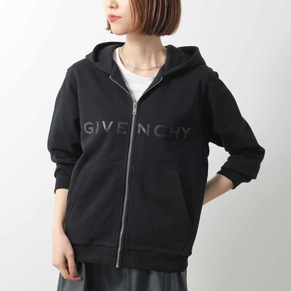 入手困難✨ ジバンシー スウェット パーカー ステッカー レディース ブラック 370805237_1.jpg