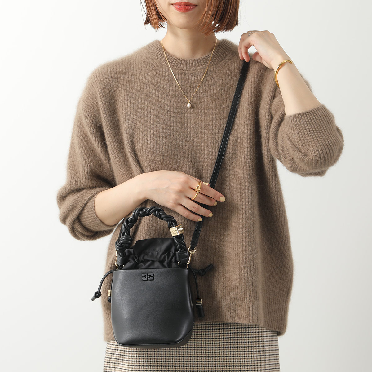 楽天市場】GANNI ガニー マフラー Graphic Wool Scarf A6668