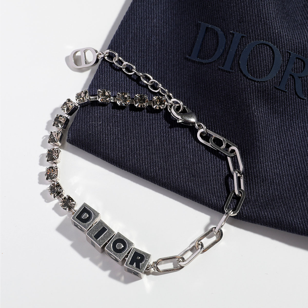 楽天市場】【9/5-23時59分迄・最大2万円OFFクーポン配布中】Dior